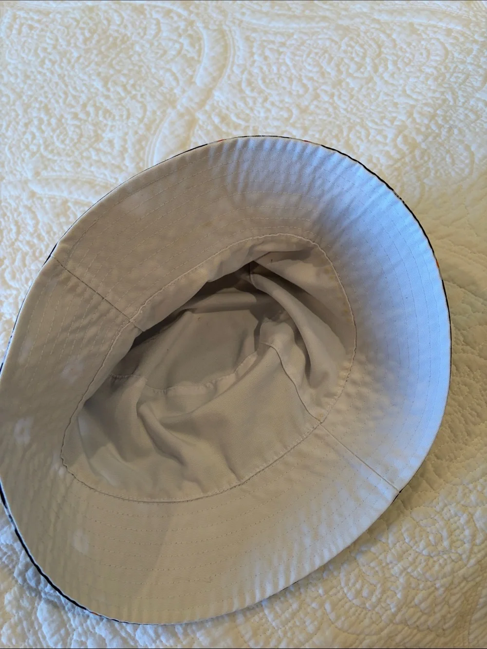Alice + Olivia Black Daisy Bucket Hat